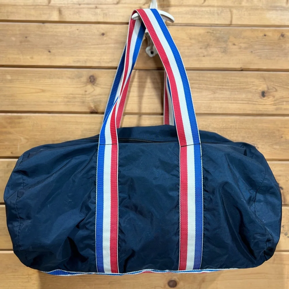 VTG Retro Northwest Wilderness Travel Duffel Bag Navy Blue Red White Strap PNW